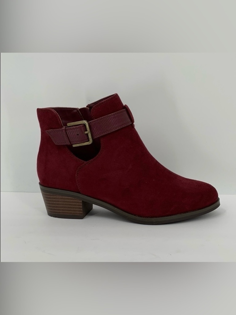 Market & Spruce Odeya ankle boots bootie shoe burgundy heel cut-out new 8 WIDE